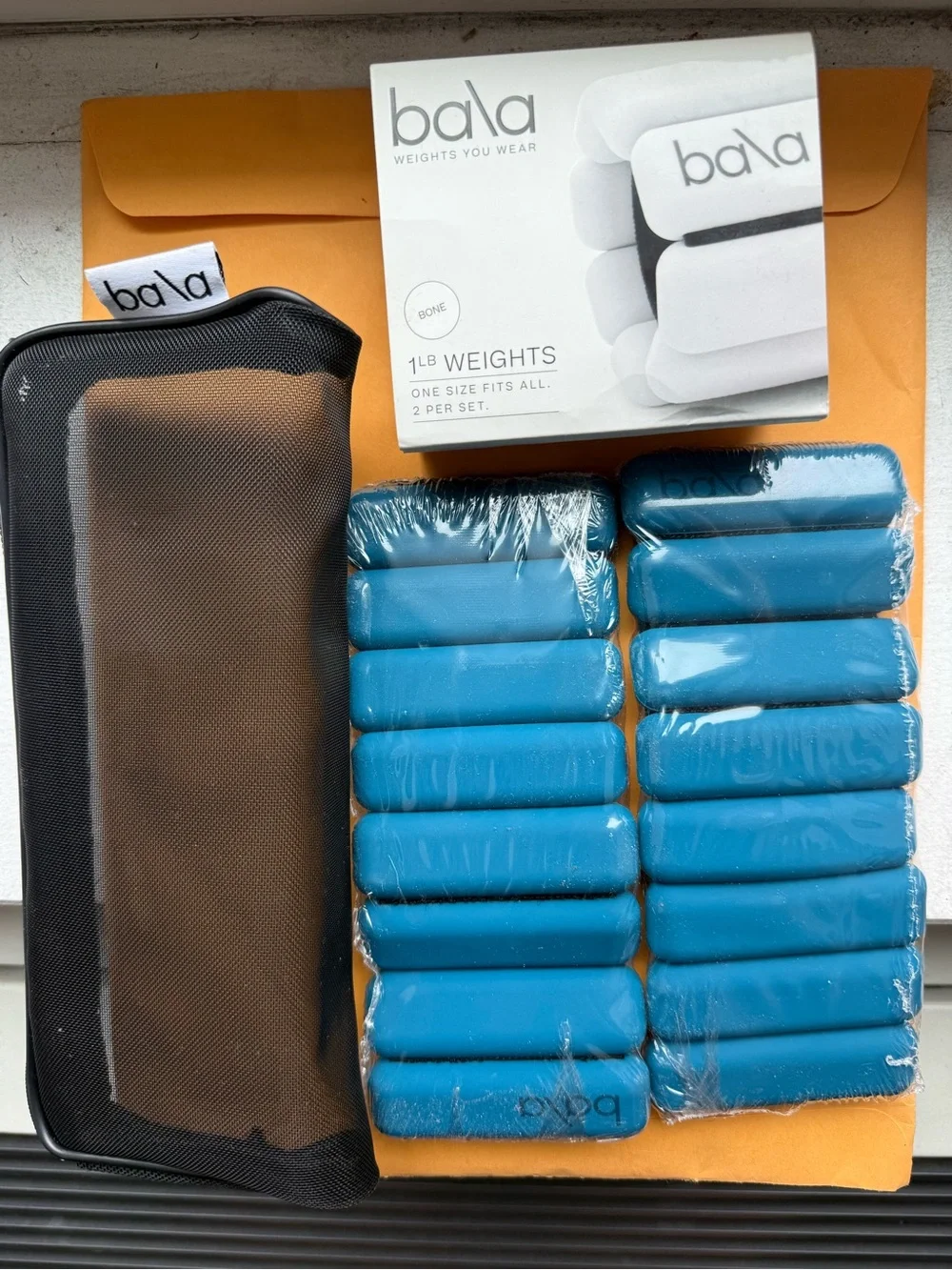 Bala Blue Silicone Wearable Weights with Black Strap and Pouch - Picture 1 of 2